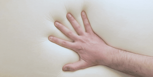 Hoe kies ik een matras als je snel warm slaapt?